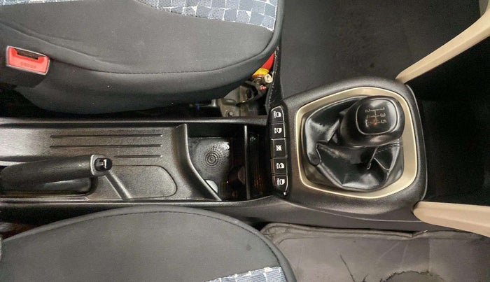 2019 Hyundai NEW SANTRO MAGNA CNG, CNG, Manual, 78,522 km, Gear Lever