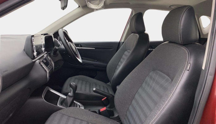 2023 KIA SONET HTK PLUS 1.0 IMT, Petrol, Manual, 8,860 km, Right Side Front Door Cabin