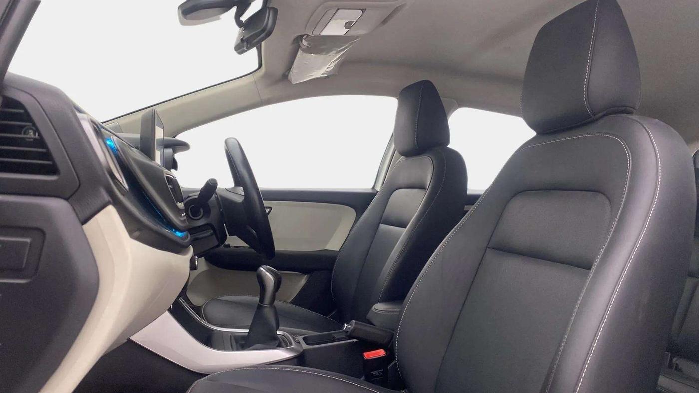 2022 Tata ALTROZ XZ PLUS DIESEL, Diesel, Manual, 23,158 km, Right Side Front Door Cabin