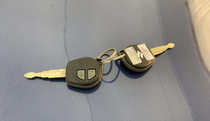 2021 Maruti Dzire VXI, Petrol, Manual, 9,506 km, Key Close Up