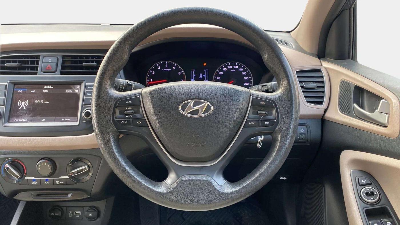 2019 Hyundai Elite i20 SPORTZ PLUS 1.2, Petrol, Manual, 21,523 km, Steering Wheel Close Up