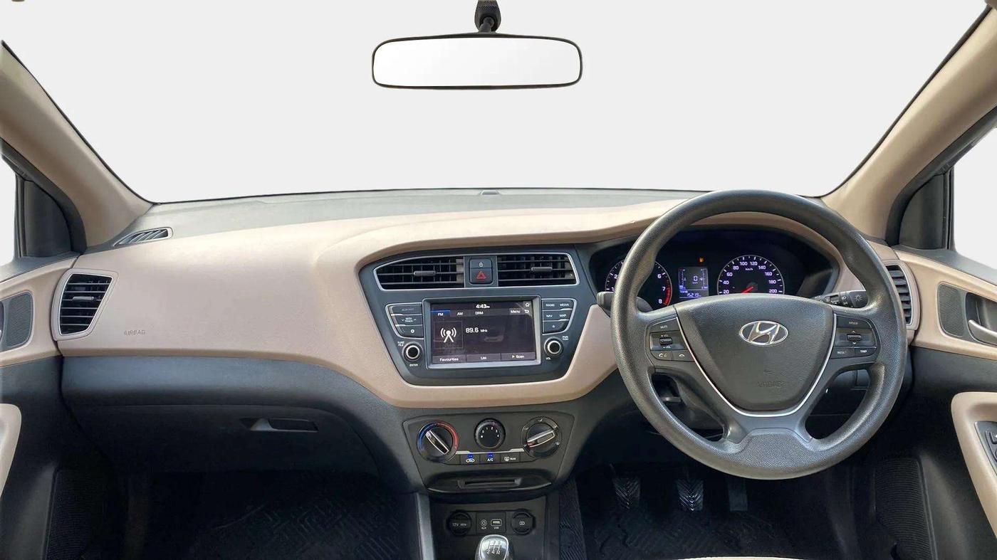 2019 Hyundai Elite i20 SPORTZ PLUS 1.2, Petrol, Manual, 21,523 km, Dashboard