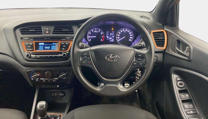 2017 Hyundai i20 Active 1.2 S, Petrol, Manual, 27,444 km, Steering Wheel Close Up