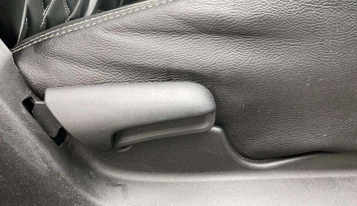 2020 Maruti Vitara Brezza VXI, Petrol, Manual, 63,045 km, Driver Side Adjustment Panel