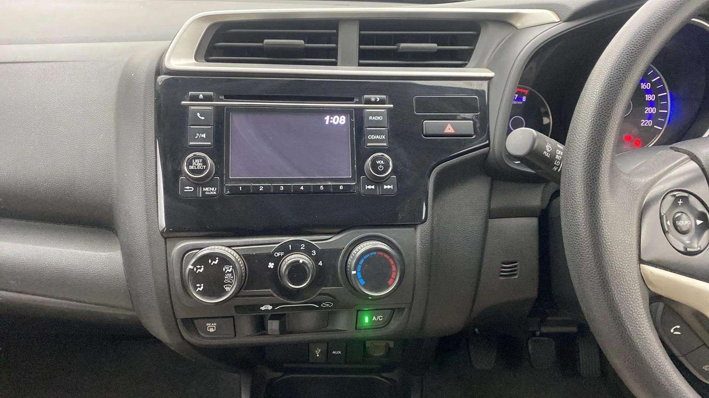 2017 Honda Jazz 1.2L I-VTEC SV, CNG, Manual, 61,100 km, Air Conditioner
