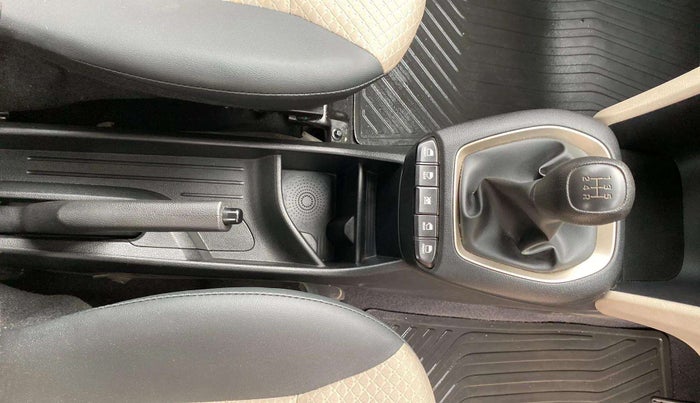 2021 Hyundai NEW SANTRO MAGNA, Petrol, Manual, 9,397 km, Gear Lever