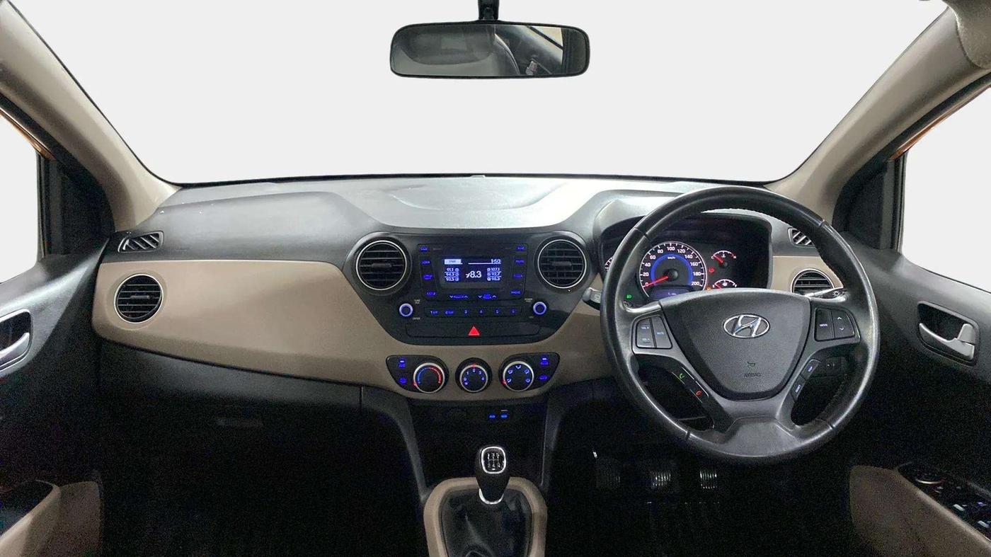 2016 Hyundai Grand i10 ASTA (O) 1.2 KAPPA VTVT, Petrol, Manual, 47,699 km, Dashboard