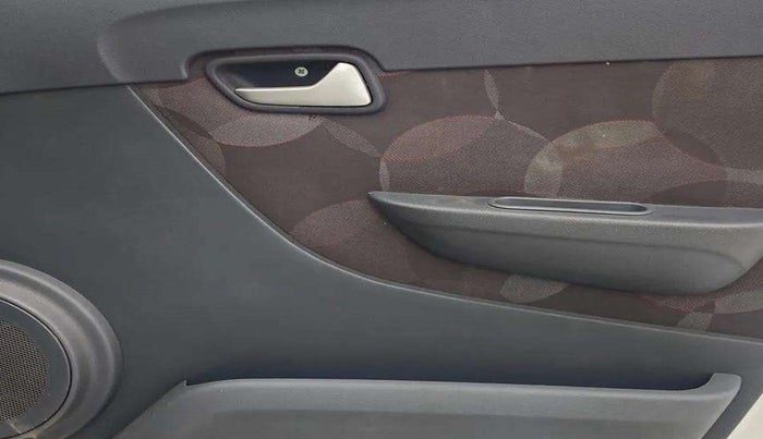 2013 Maruti Alto 800 LXI, Petrol, Manual, 54,097 km, Driver Side Door Panels Control