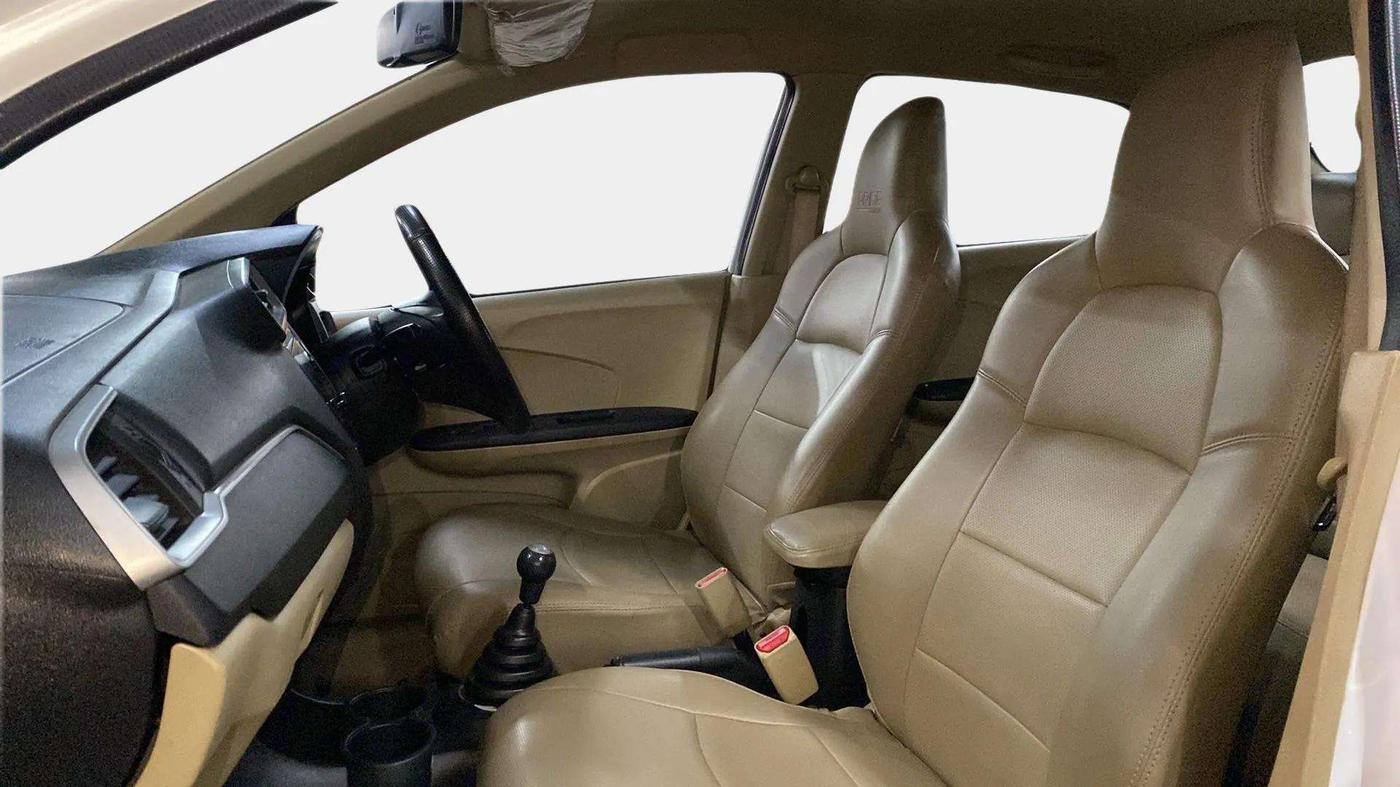 2018 Honda Amaze 1.2L I-VTEC S, Petrol, Manual, 48,642 km, Right Side Front Door Cabin