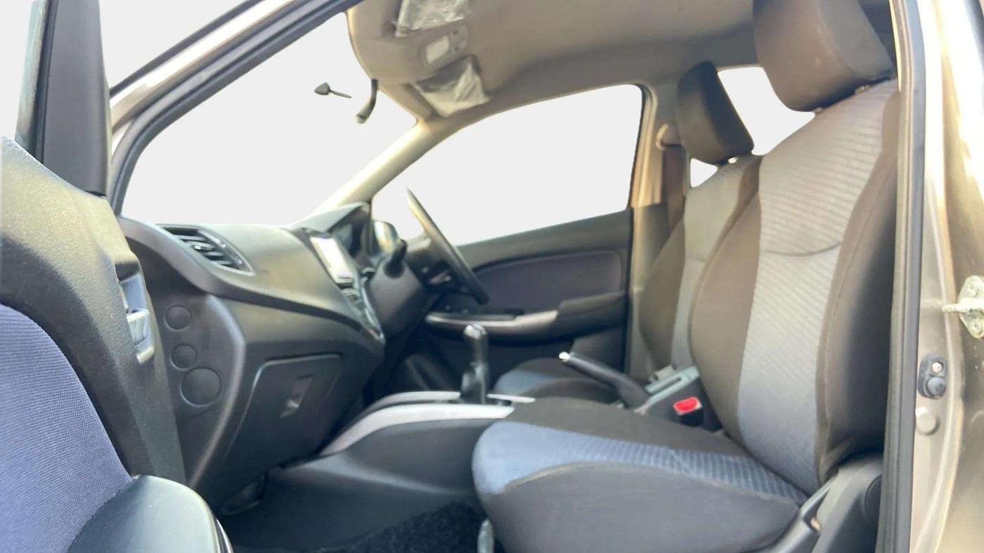 2020 Maruti Baleno DELTA PETROL 1.2, Petrol, Manual, 30,021 km, Right Side Front Door Cabin