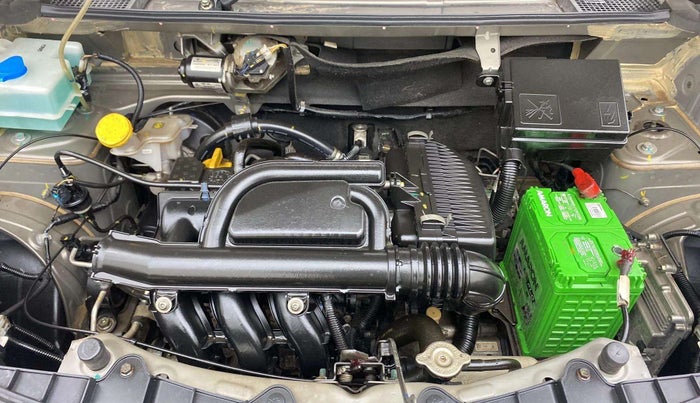 2019 Renault Kwid RXT 1.0 AMT, Petrol, Automatic, 9,085 km, Open Bonet