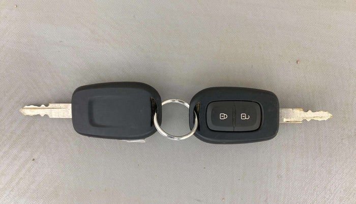 2019 Renault Kwid RXT 1.0 AMT, Petrol, Automatic, 9,085 km, Key Close Up