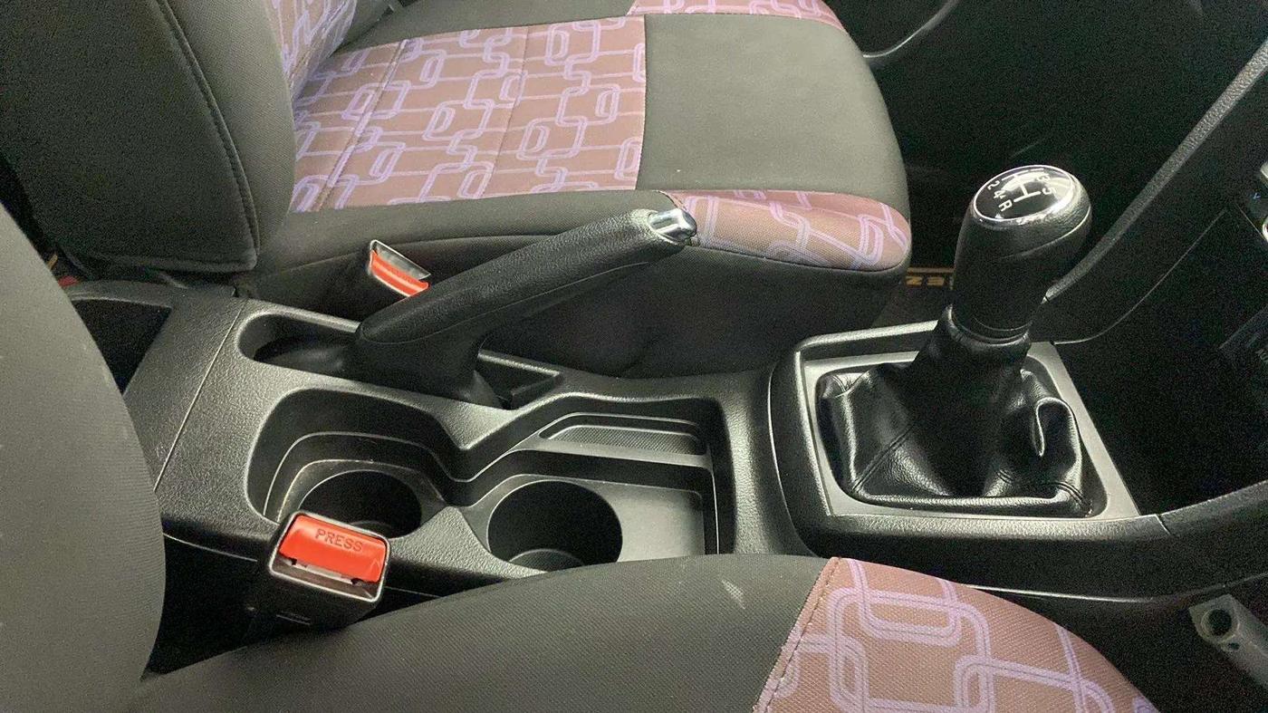 2020 Maruti Vitara Brezza VXI, Petrol, Manual, 31,906 km, Gear Lever
