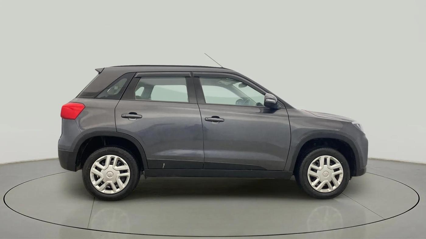 2020 Maruti Vitara Brezza VXI, Petrol, Manual, 31,906 km, Right Side View