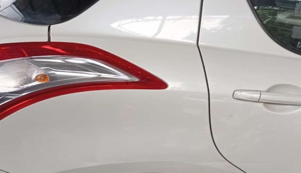 2017 Maruti Swift ZXI, Petrol, Manual, 74,970 km, Right quarter panel - Minor scratches
