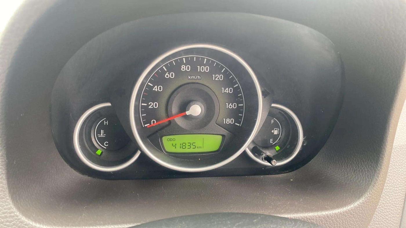 2016 Hyundai Eon MAGNA + AIRBAG, Petrol, Manual, 41,898 km, Odometer Image