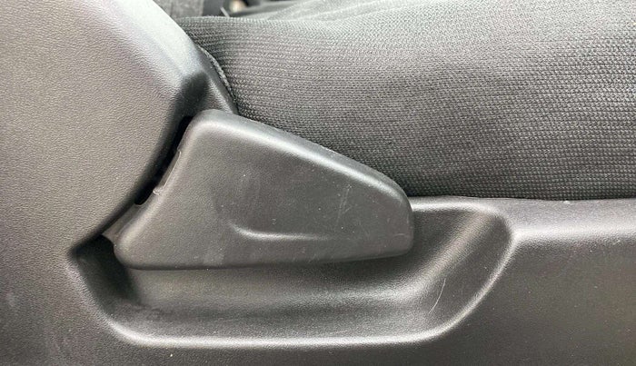 2018 Datsun Redi Go T (O), Petrol, Manual, 27,854 km, Driver Side Adjustment Panel