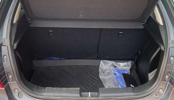 2023 Maruti Baleno ZETA PETROL 1.2, Petrol, Manual, 21,970 km, Boot Inside