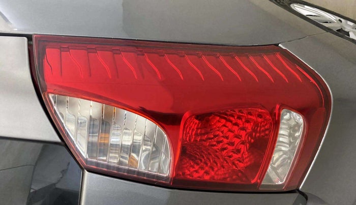 2014 Maruti Wagon R 1.0 VXI, Petrol, Manual, 12,238 km, Right tail light - Minor damage