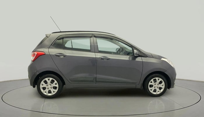 2016 Hyundai Grand i10 SPORTZ 1.2 KAPPA VTVT, Petrol, Manual, 63,071 km, Right Side View