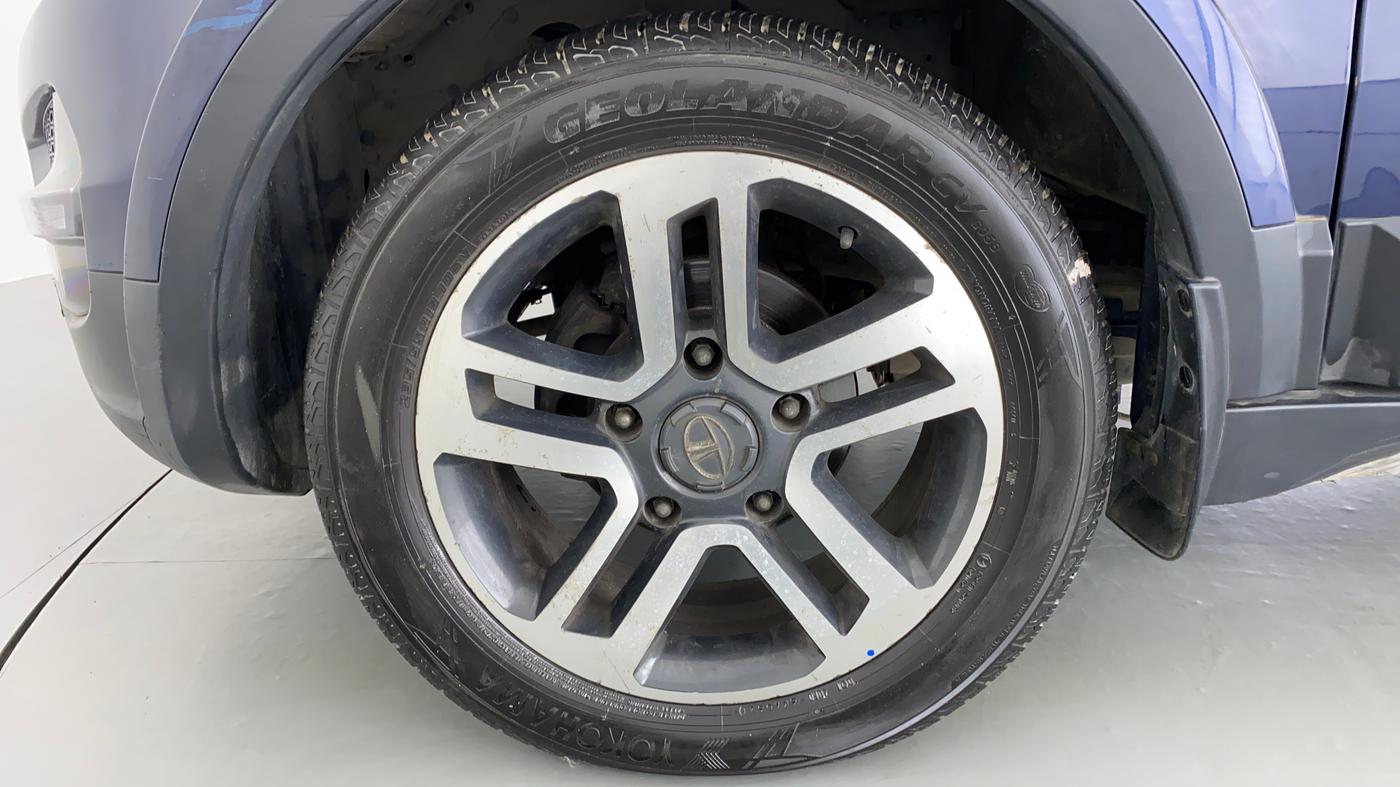 2017 Tata Hexa Varicor 400 XT 4X4, Diesel, Manual, 95,570 km, Left Front Wheel
