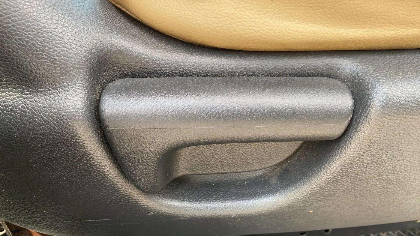 2019 Honda City 1.5L I-VTEC ZX, Petrol, Manual, 59,985 km, Driver Side Adjustment Panel