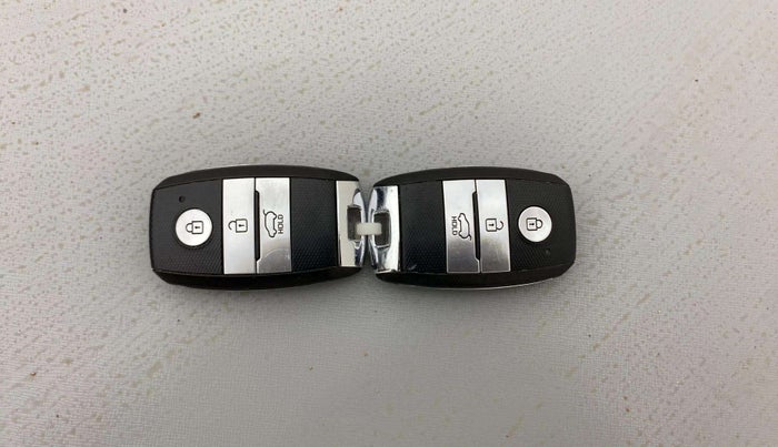 2019 KIA SELTOS HTK PLUS 1.5, Petrol, Manual, 64,624 km, Key Close Up