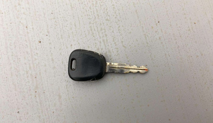 2021 Maruti Alto LXI, Petrol, Manual, 42,519 km, Lock system - Door lock knob has minor damage