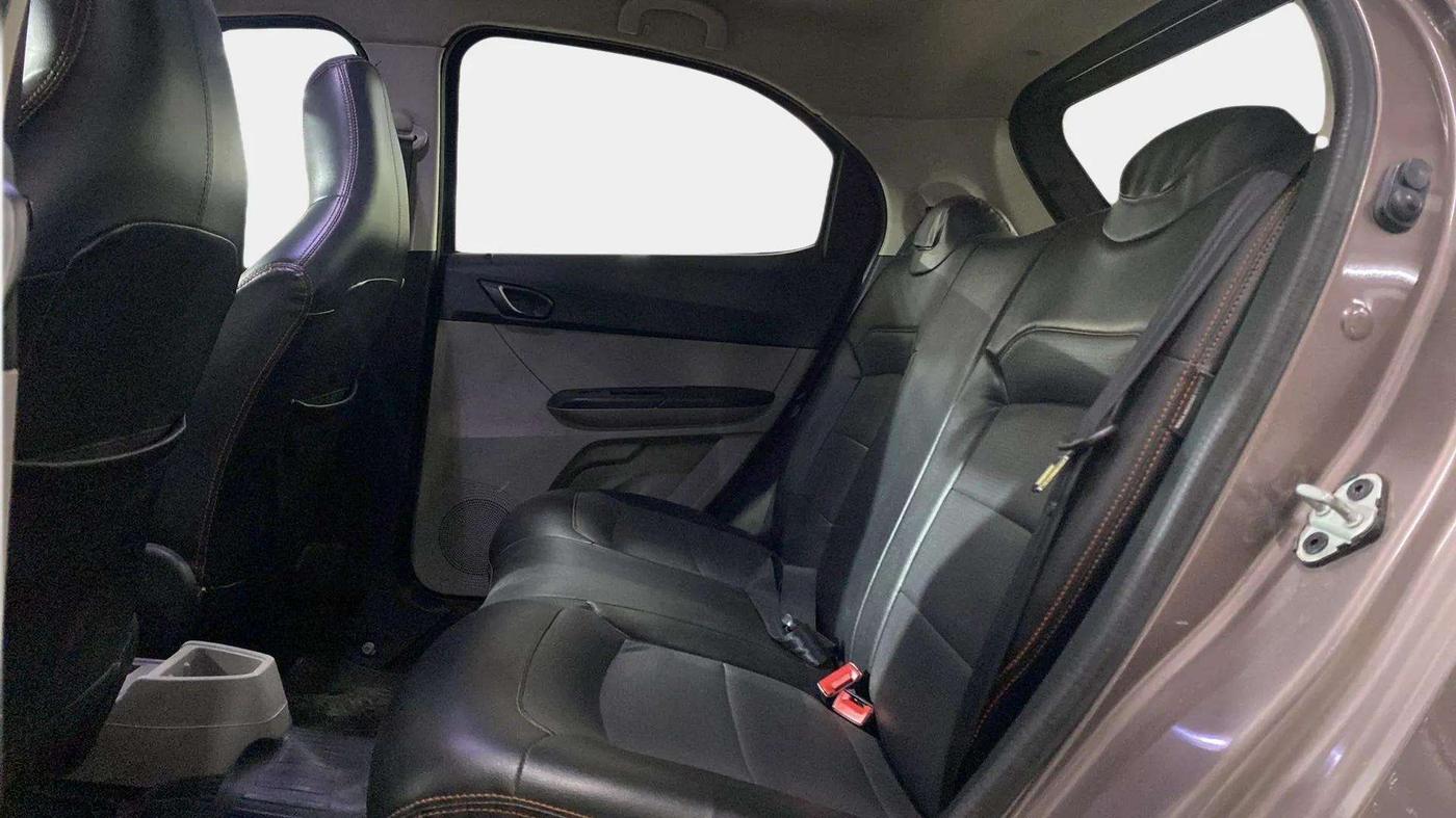 2017 Tata Tiago XT PETROL, Petrol, Manual, 40,015 km, Right Side Rear Door Cabin