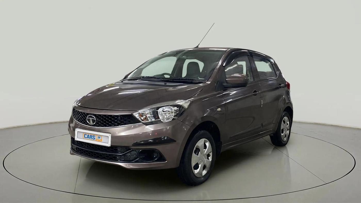 2017 Tata Tiago XT PETROL, Petrol, Manual, 40,015 km, Left Front Diagonal