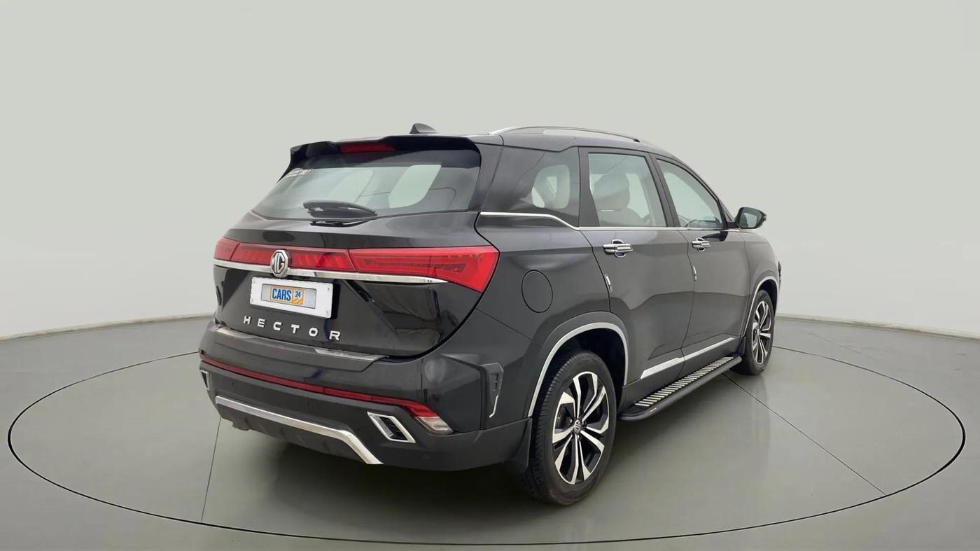 2023 MG HECTOR SHARP PRO 1.5 TURBO MT PETROL, Petrol, Manual, 14,571 km, Right Back Diagonal