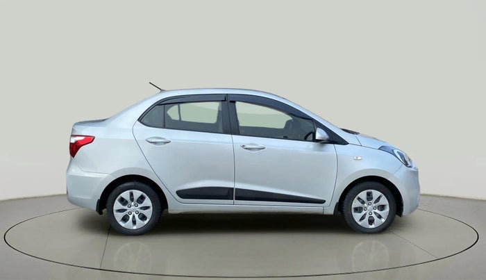 2018 Hyundai Xcent E+, Petrol, Manual, 40,088 km, Right Side View