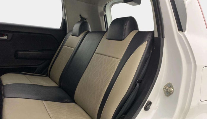 2022 Maruti New Wagon-R ZXI 1.2, Petrol, Manual, 41,348 km, Right Side Rear Door Cabin