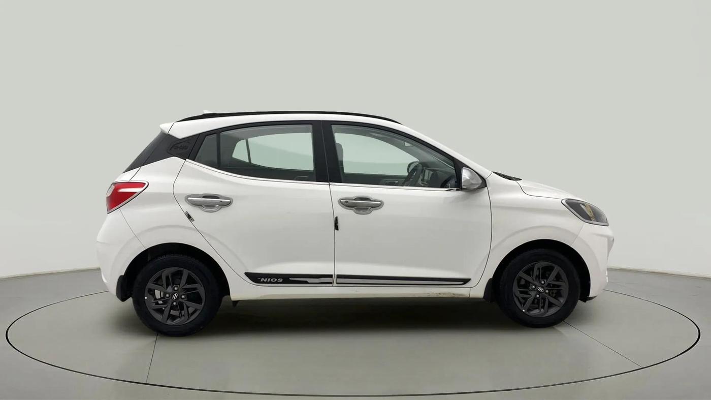 2020 Hyundai GRAND I10 NIOS SPORTZ 1.2 KAPPA VTVT, Petrol, Manual, 38,495 km, Right Side View