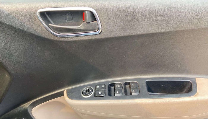 2015 Hyundai Grand i10 MAGNA 1.1 CRDI, Diesel, Manual, 66,423 km, Driver Side Door Panels Control