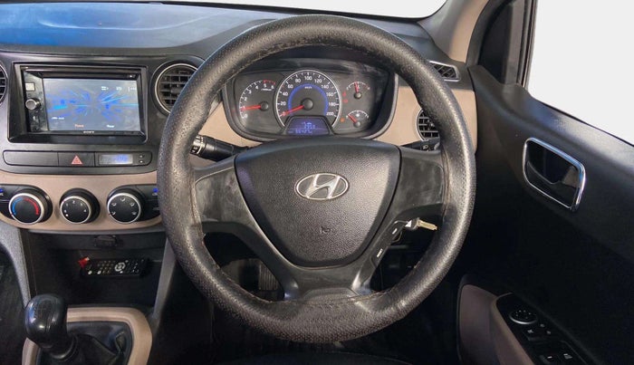 2015 Hyundai Grand i10 MAGNA 1.1 CRDI, Diesel, Manual, 66,423 km, Steering Wheel Close Up