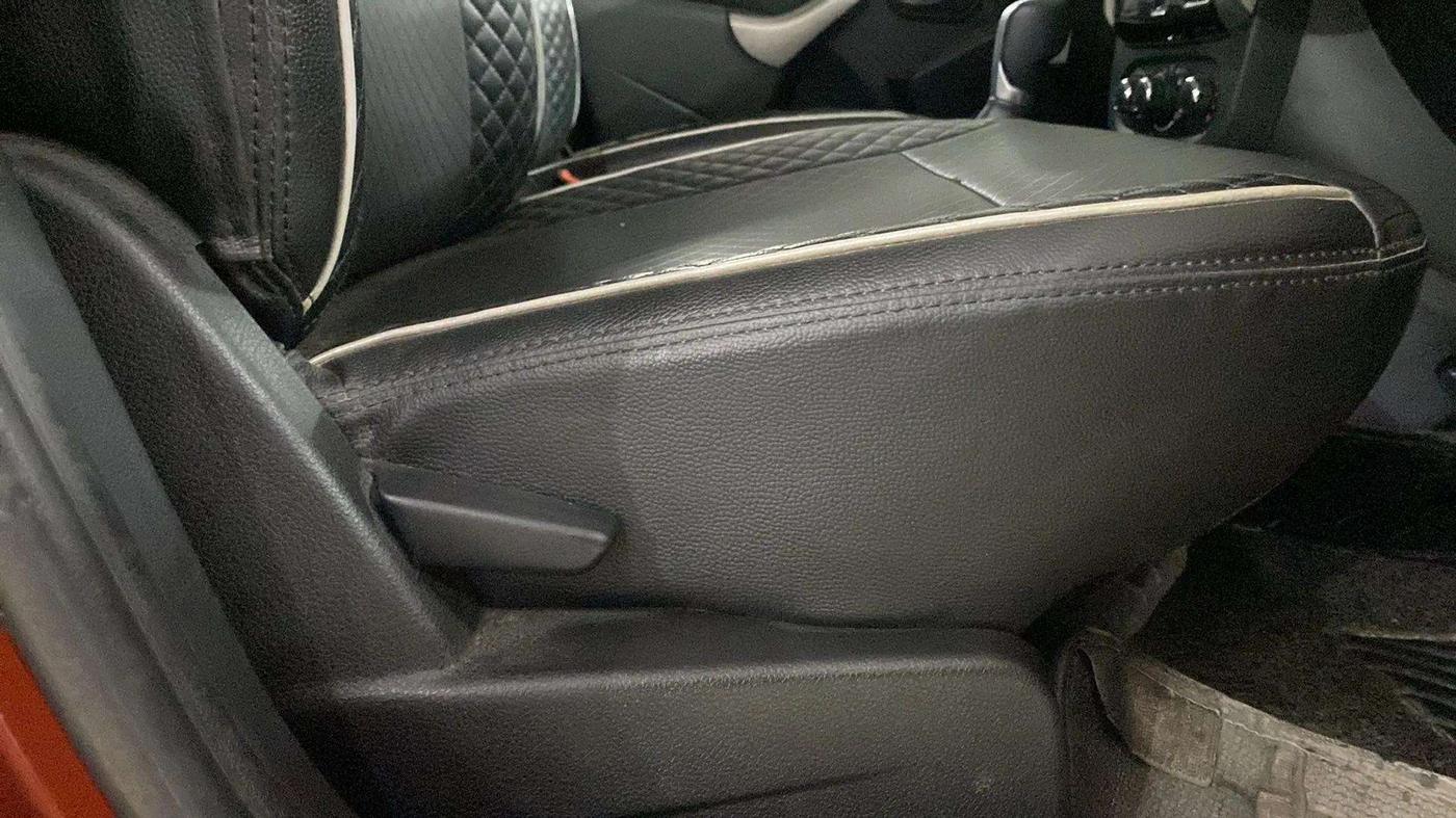 2019 Renault Duster RXS OPT CVT, Petrol, Automatic, 25,160 km, Driver Side Adjustment Panel