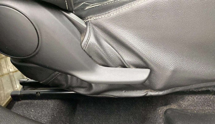 2017 Maruti Baleno DELTA PETROL 1.2, Petrol, Manual, 40,956 km, Driver Side Adjustment Panel