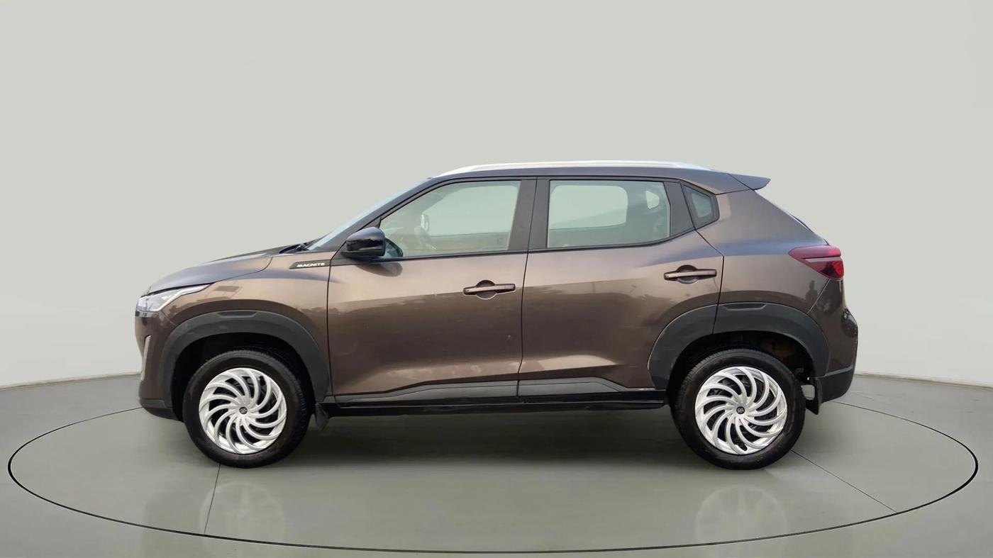 2022 Nissan MAGNITE XL, Petrol, Manual, 43,075 km, Left Side