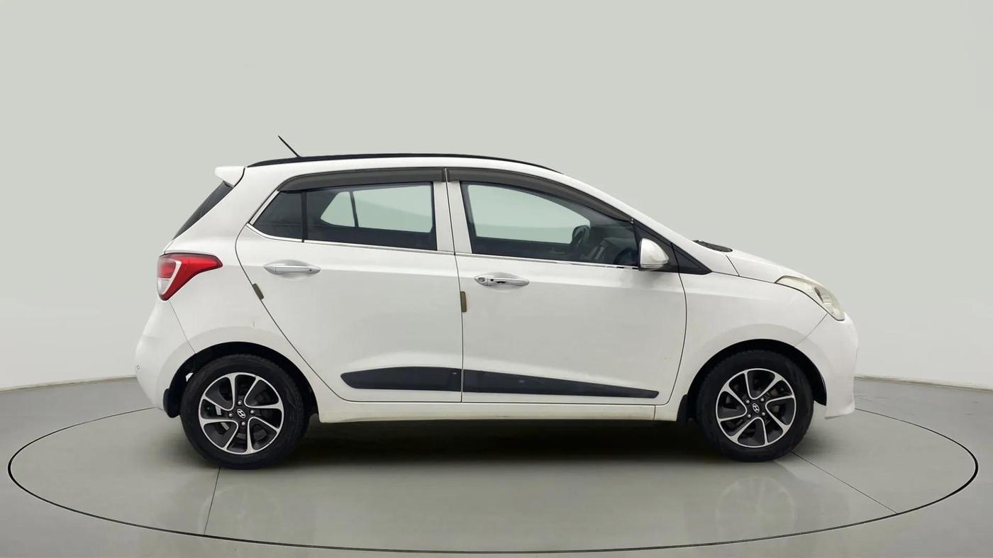 2018 Hyundai Grand i10 ASTA 1.2 KAPPA VTVT, CNG, Manual, 63,243 km, Right Side View