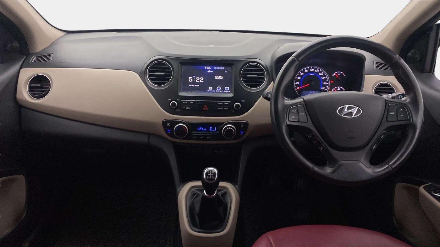 2018 Hyundai Grand i10 ASTA 1.2 KAPPA VTVT, CNG, Manual, 63,243 km, Dashboard