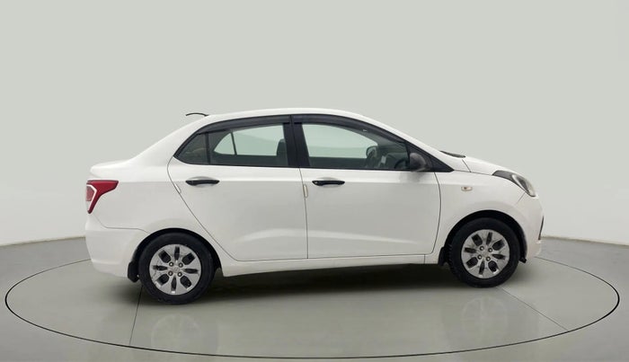 2016 Hyundai Xcent BASE 1.2, CNG, Manual, 1,00,711 km, Right Side View