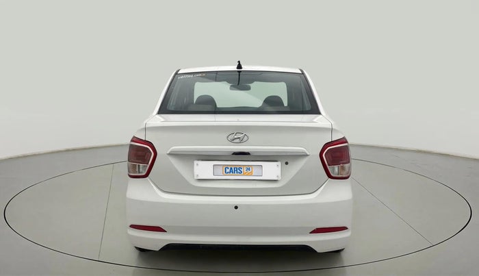 2016 Hyundai Xcent BASE 1.2, CNG, Manual, 1,00,711 km, Back/Rear