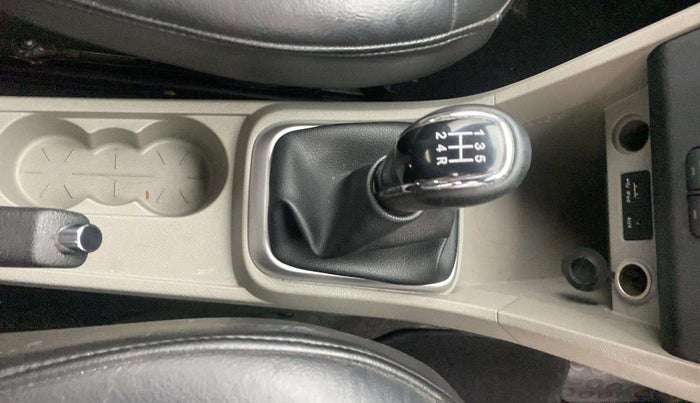 2016 Tata Tiago XZ PETROL, Petrol, Manual, 23,835 km, Gear Lever