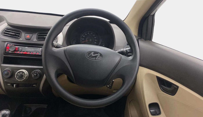 2015 Hyundai Eon ERA +, CNG, Manual, 75,756 km, Steering Wheel Close Up