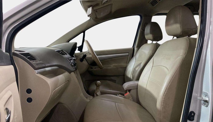 2015 Maruti Ertiga VXI CNG, CNG, Manual, 64,495 km, Right Side Front Door Cabin