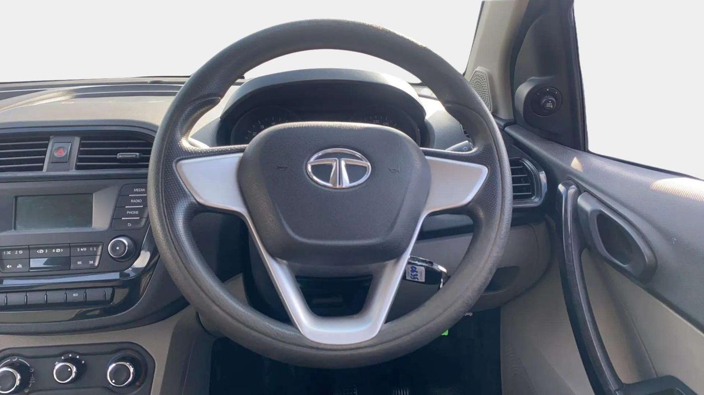 2017 Tata Tiago XT PETROL, Petrol, Manual, 82,794 km, Steering Wheel Close Up