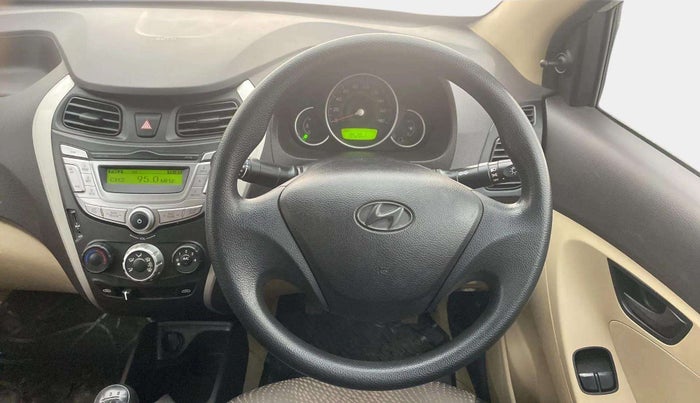 2015 Hyundai Eon MAGNA +, Petrol, Manual, 19,559 km, Steering Wheel Close Up