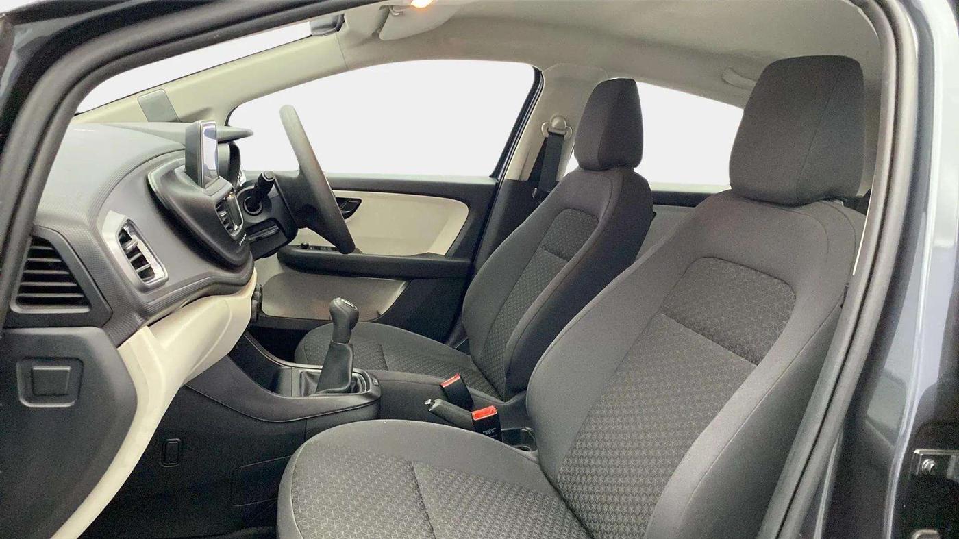2021 Tata ALTROZ XM PLUS PETROL, Petrol, Manual, 29,978 km, Right Side Front Door Cabin