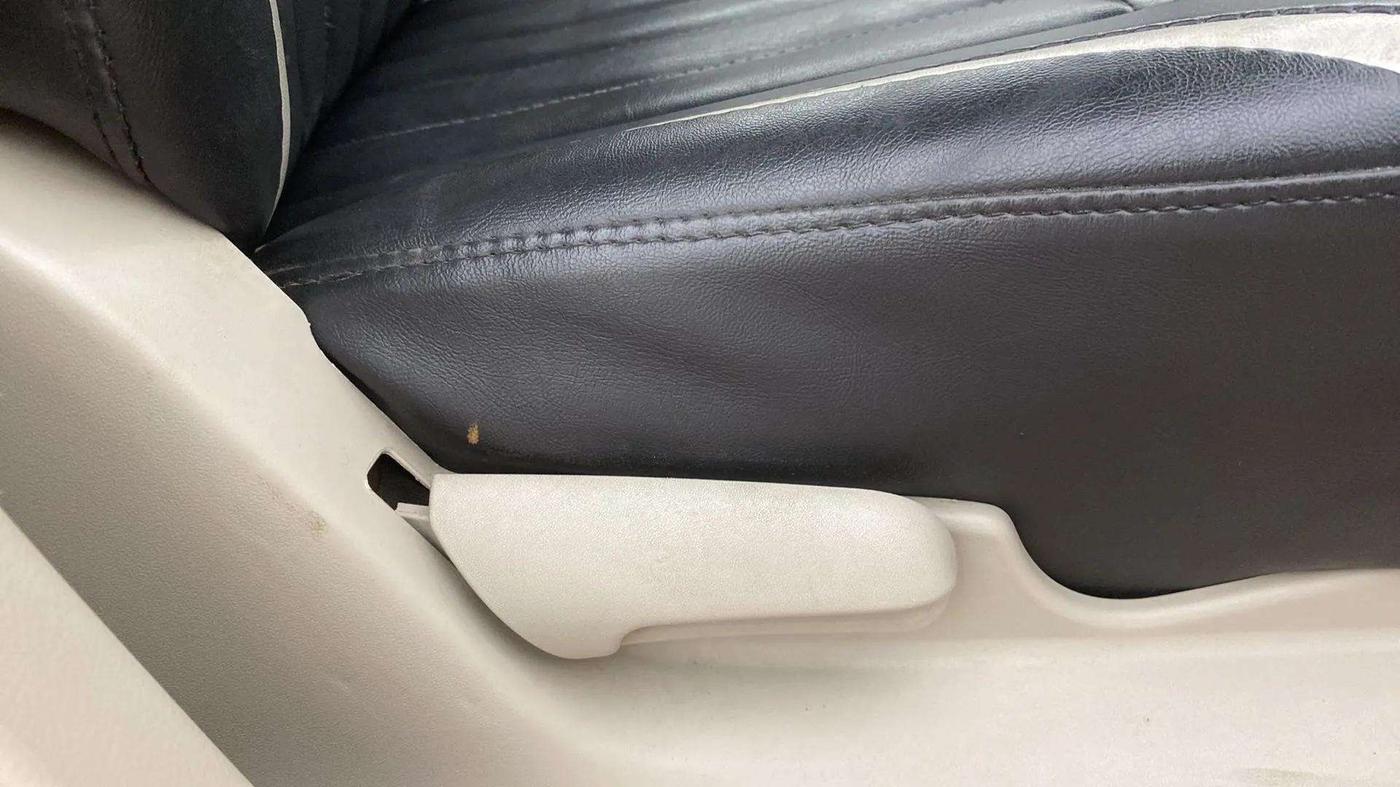2019 Maruti Celerio VXI, Petrol, Manual, 13,519 km, Driver Side Adjustment Panel